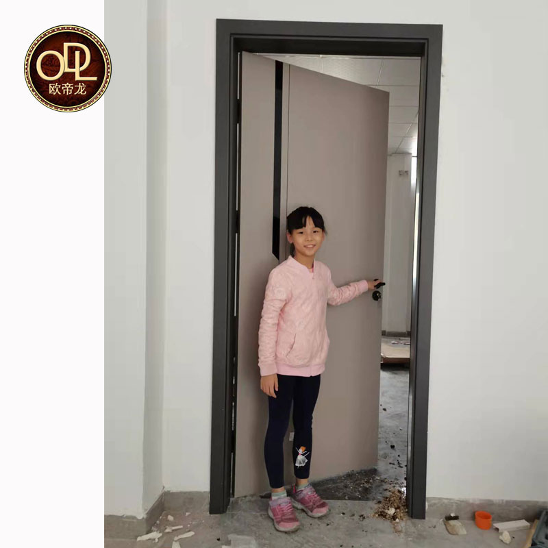 實(shí)木門廠家無(wú)漆木門和免漆門生態(tài)門有什么不同